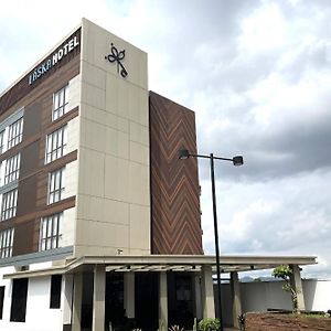 Hotel Santika Sukabumi